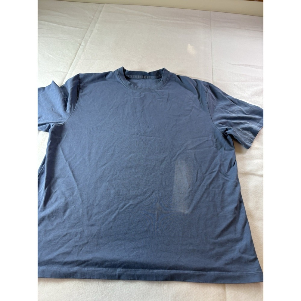 Lululemon Mens Active Shirt Sz XL Blue Yoga Gym Workout Short Sleeve
